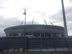 Вибрацию поля на стадионе в Петербурге устраняют благодаря специальному "пирогу"