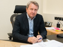 Футболист Бюттнер заявил, что на 100% хочет играть за московское "Динамо"