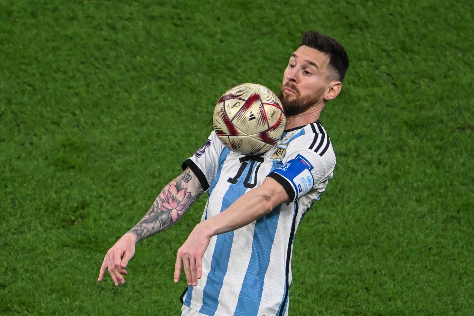 Игрок сборной Аргентины: «У меня тряслись руки, когда я впервые здоровался с Месси»
