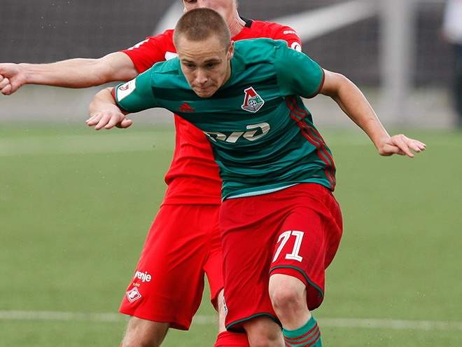 Агент Пояркова: «Рассчитываем, что Николай станет футболистом стартового состава «Факела»