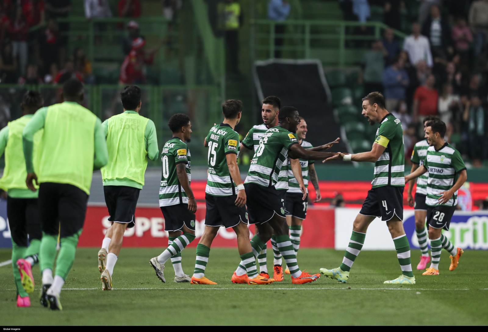 ​Лиссабонский «Спортинг» неожиданно растерял очки в матче с «Риу Аве»