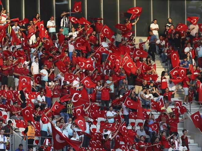 Игра второй лиги Турции завершилась дракой и шестью удалениями