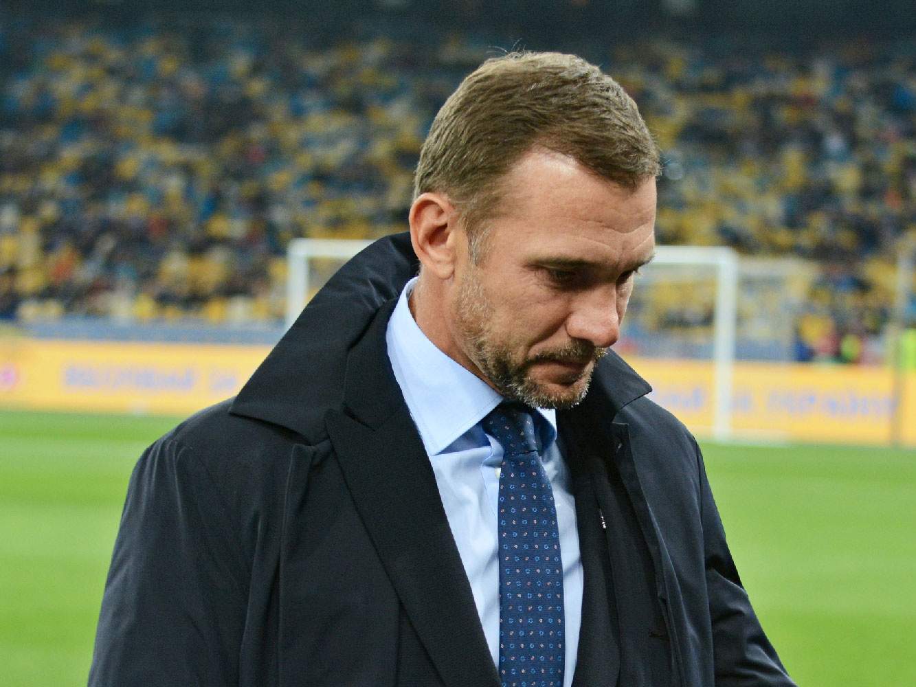 Лунин и Панькив заразились коронавирусом, у сборной Украины перед матчем с Францией остался один вратарь