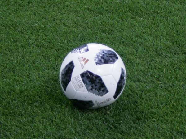 В Парагвае вратарь забил курьёзный гол в свои ворота
