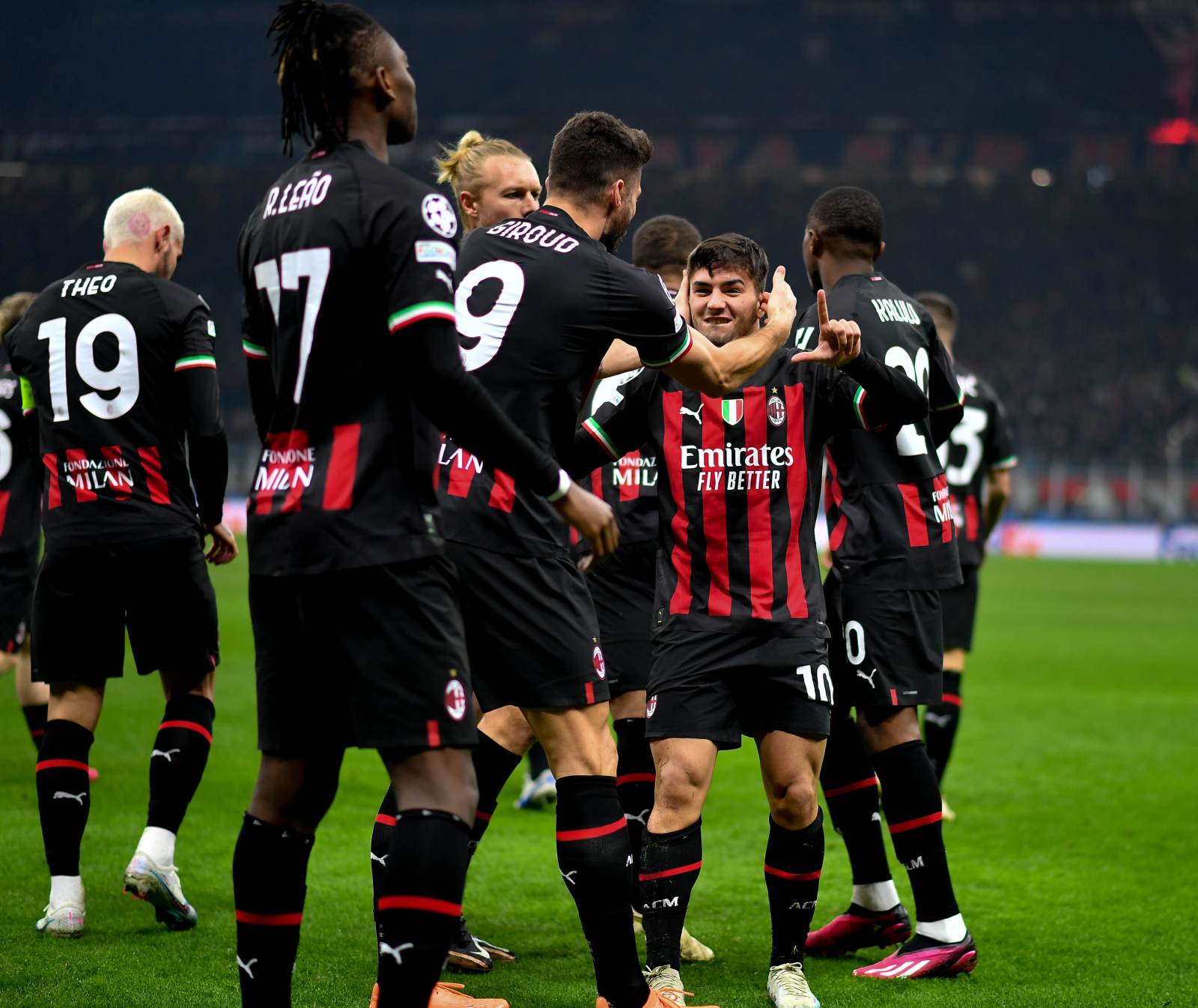 «Милан» объявил состав на последний матч сезона