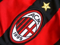 Палетта и Куцка получили красные карточки в матче "Болонья" - "Милан"