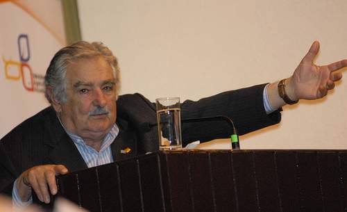 Президент Уругвая: "Суарес - не расист"