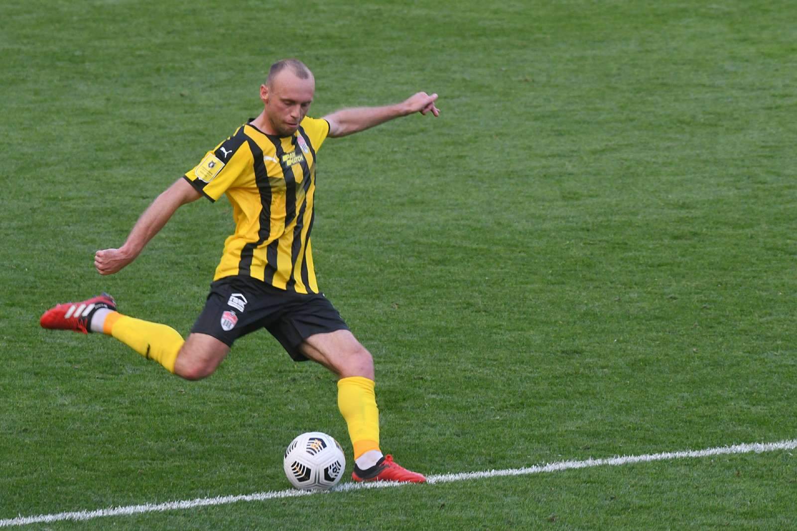 Глушаков стал первым действующим профессиональным игроком в Медийной Футбольной лиге