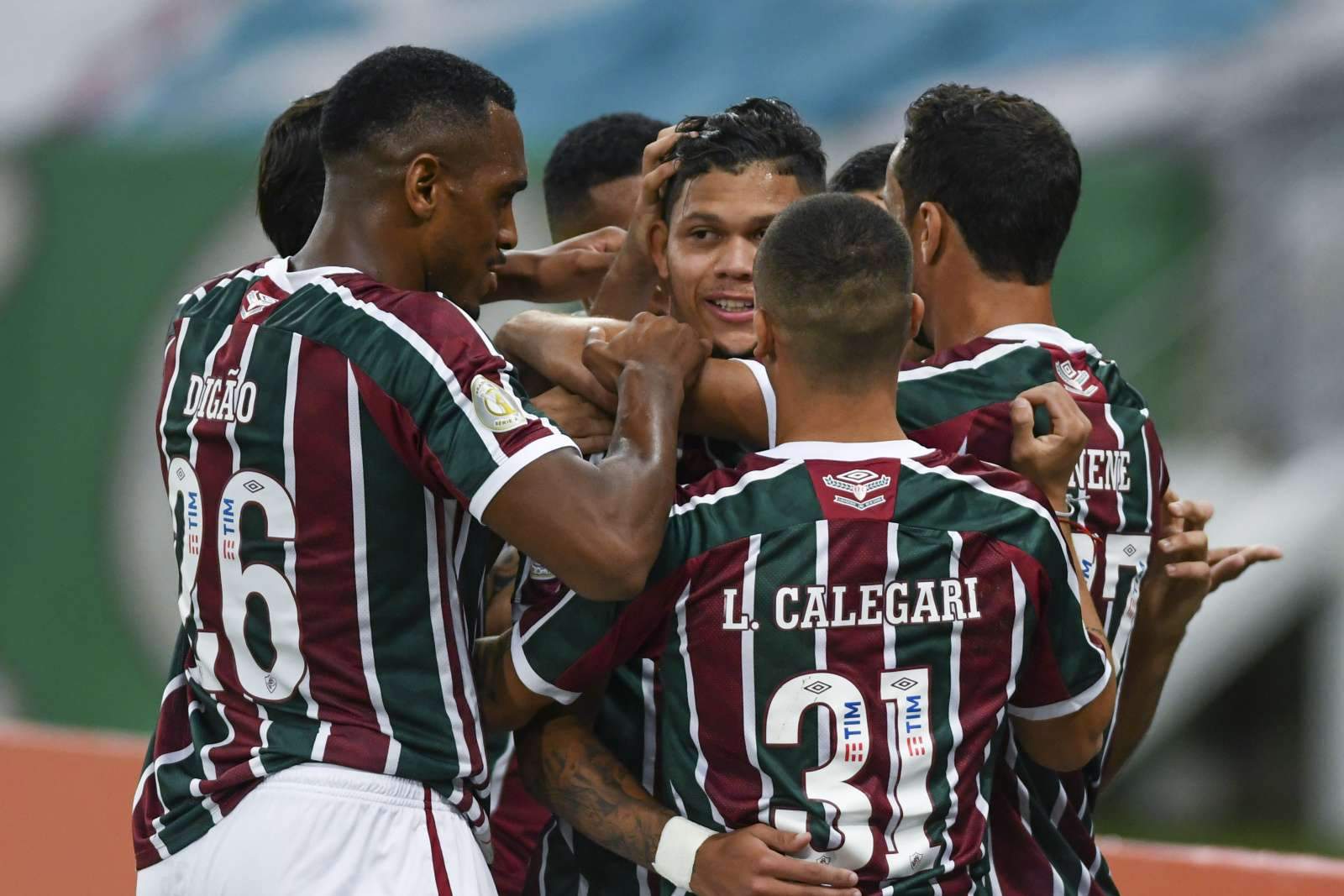 ​Бразильский игрок оригинально отметил гол, намекнув на ограбление директора клуба