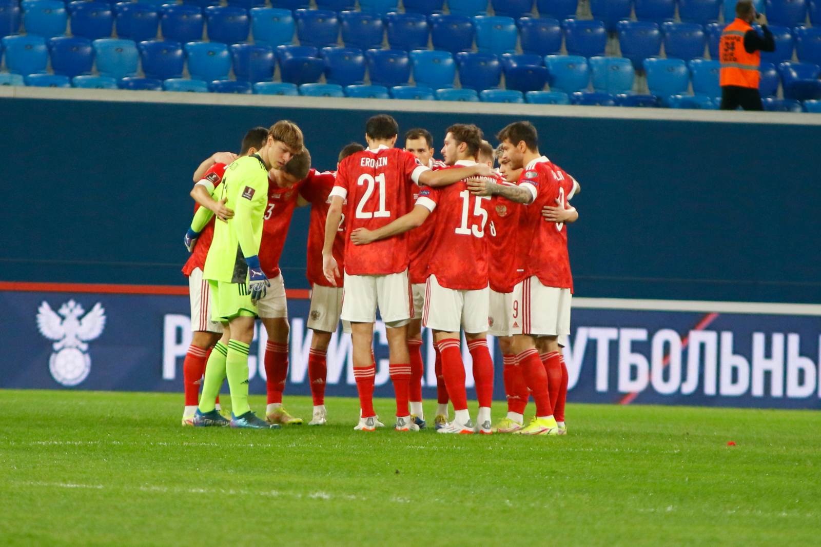 ​Сборная России в случае поражения от Польши может провести товарищеский матч со вторым проигравшим