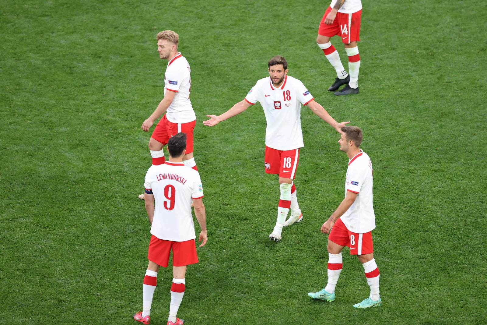 Болельщики сборной Польши освистали команду во время игры с Нидерландами