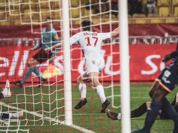 Гол Головина помог "Монако" одержать первую победу в Лиге 1 с ноября