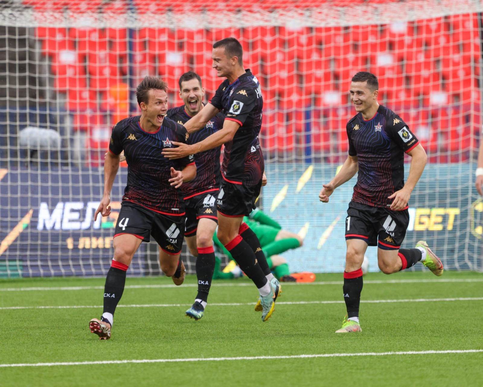 «СКА-Хабаровск» уверенно обыграл «Кубань», забив голы за четыре минуты