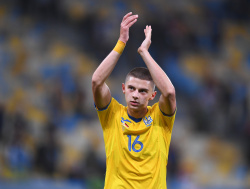 Защитник сборной Украины: Должны были забивать шотландцам пять мячей