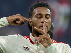 Олисе высказался о сравнениях с Рибери и Роббеном