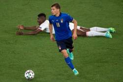 Сборная Италии забила два мяча за пять минут и уже ведёт в игре с Албанией