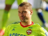 Алексей Березуцкий забил эффектный гол на тренировке ЦСКА