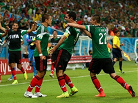 Когда судьи - не помеха: Мексика уверенно вышла в плей-офф чемпионата мира