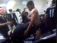 Диего Коста имитировал секс с массажистом команды во время празднований