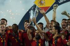 Молодёжная сборная Румынии была разгромлена командой Испании