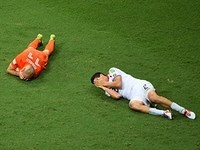 Голландия в драматичном поединке победила Коста-Рику в серии пенальти