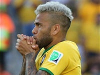 Дани Алвес: "Сборная Бразилии должна обыграть Голландию"