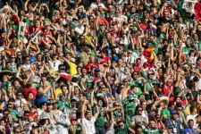 Мексиканского арбитра-«гопника» получил дисквалификацию на 12 матчей