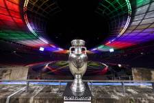 ​«Клубничка» от УЕФА: Во время жеребьёвки Евро-2024 было слышно женские стоны