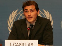 Касильяс попросил журналистов оставить его в покое