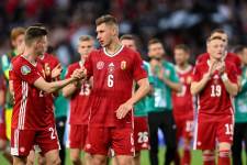 Футболисты сборной Венгрии разгромили стол журналистки, забив гол