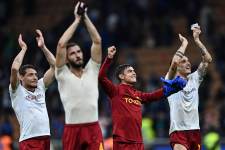 «Рома» намерена перехватить у «Милана» сразу двух игроков