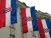 У болельщиков сборной Хорватии в Милане было конфисковано более 50 файеров