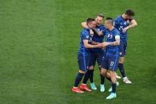 Сборная Словакии вышла на чемпионат Европы, забив 4 мяча команде Исландии