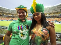 Делегация сборной Камеруна привезла в Бразилию проституток