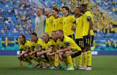«Арсенал» возобновил интерес к форварду сборной Швеции