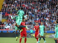 На поединке между сборными России и Португалии присутствуют 42 759 зрителей
