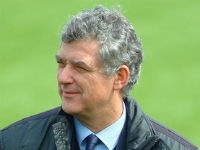 Обвиняемый в коррупции Вильяр покинул пост вице-президента УЕФА